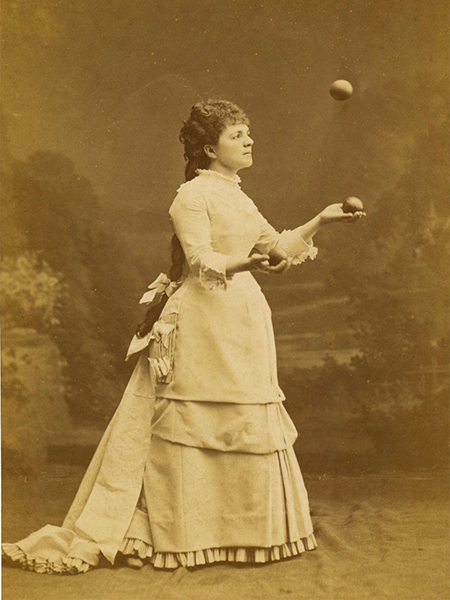 Cabinet card.-suspended balls_DARK_450x600px